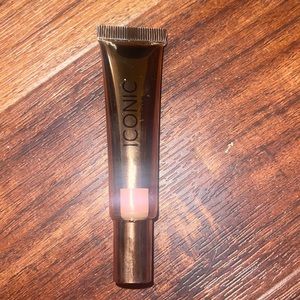 Iconic London Sheer Liquid Blush